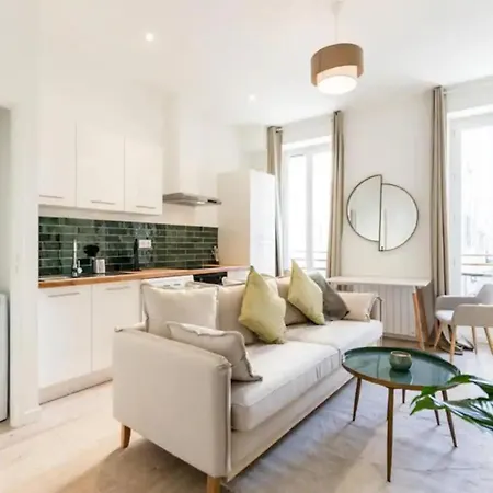 T2 Cocoon In The Heart Of Cours Julien | By Airnest * 马赛
